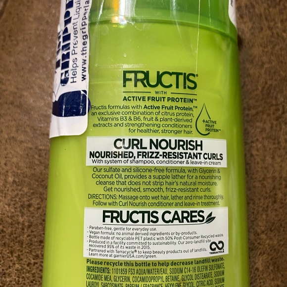 Garnier Fructis Curl Nourish Fortifying Shampoo and Conditioner (New) - Picture 13 of 15